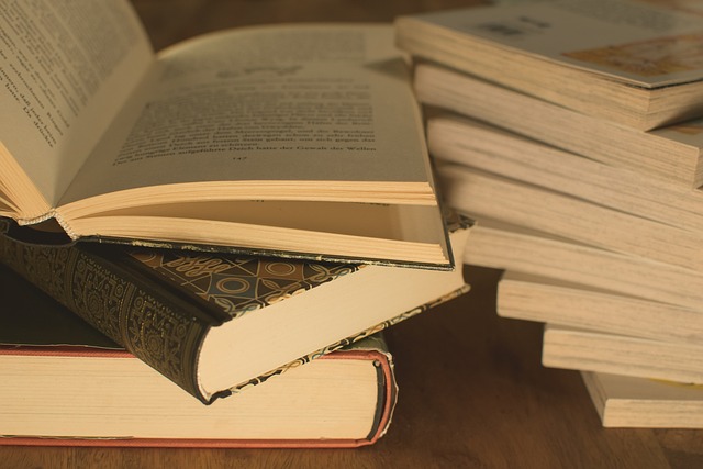 Laforma bogreol: Den perfekte løsning til at organisere dine bøger og tilføje elegance til dit rum